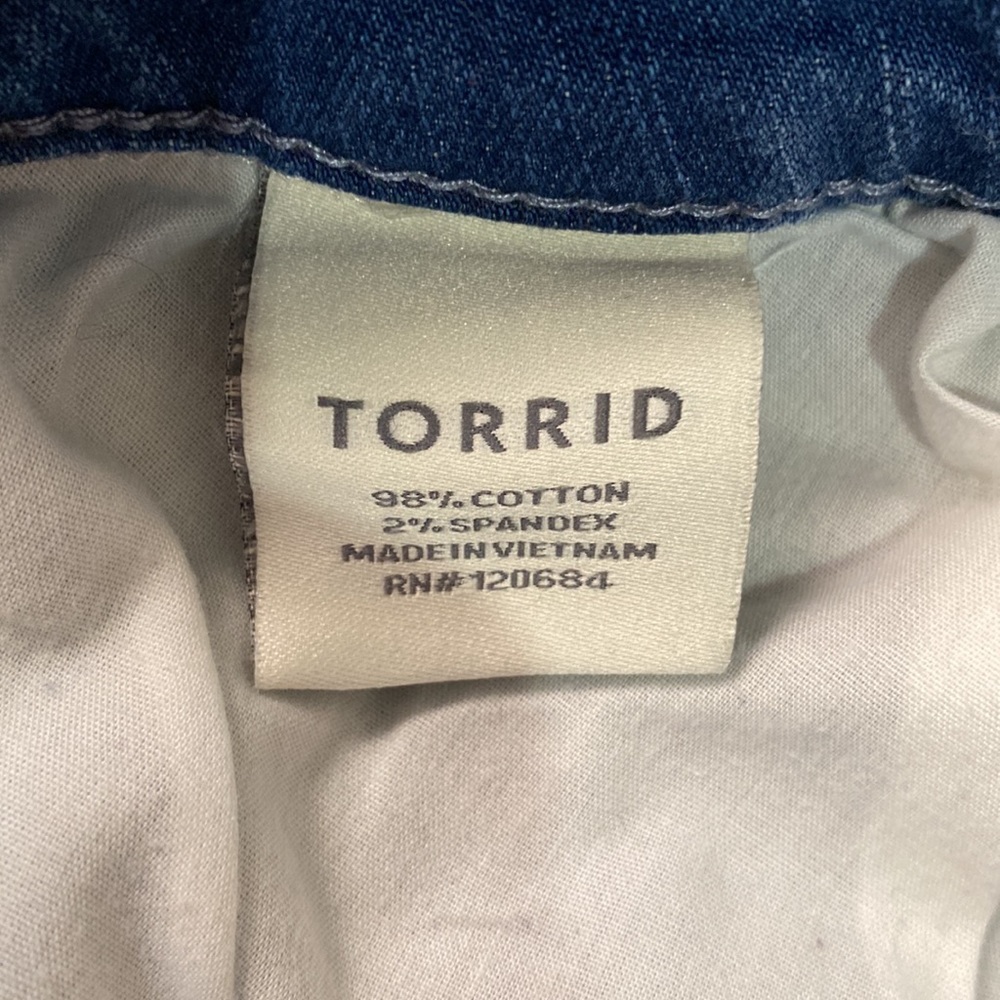 Torrid - Picture 4 of 4